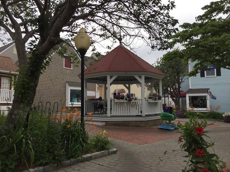 The Shoppes at Village Landing